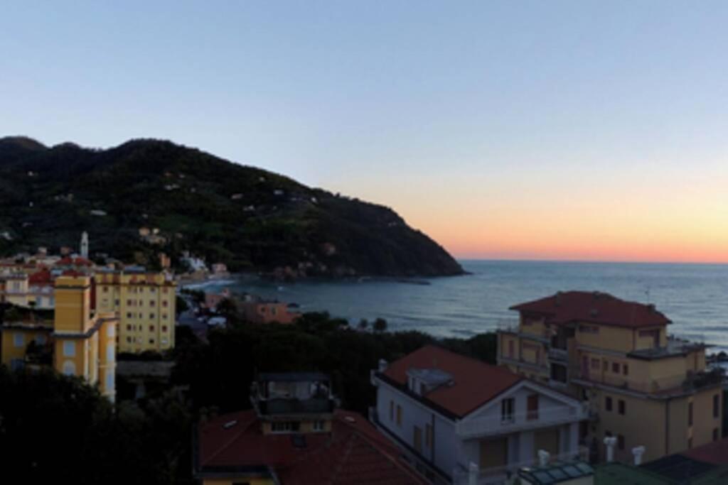 Splendido Appartamento Vista Mare Леванто Екстериор снимка