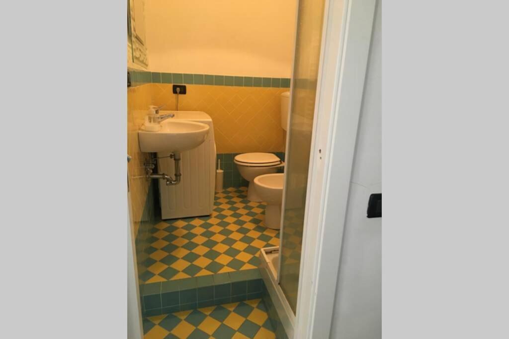 Splendido Appartamento Vista Mare Леванто Екстериор снимка
